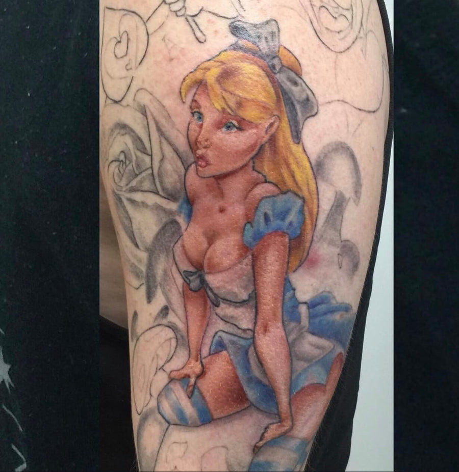 Wonderland Pin-up